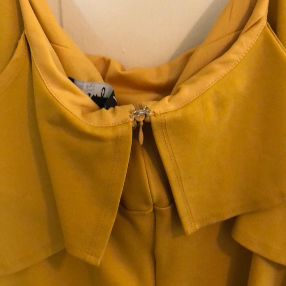 Lulu’s confidence boost yellow OTS dress - Picture 6 of 7